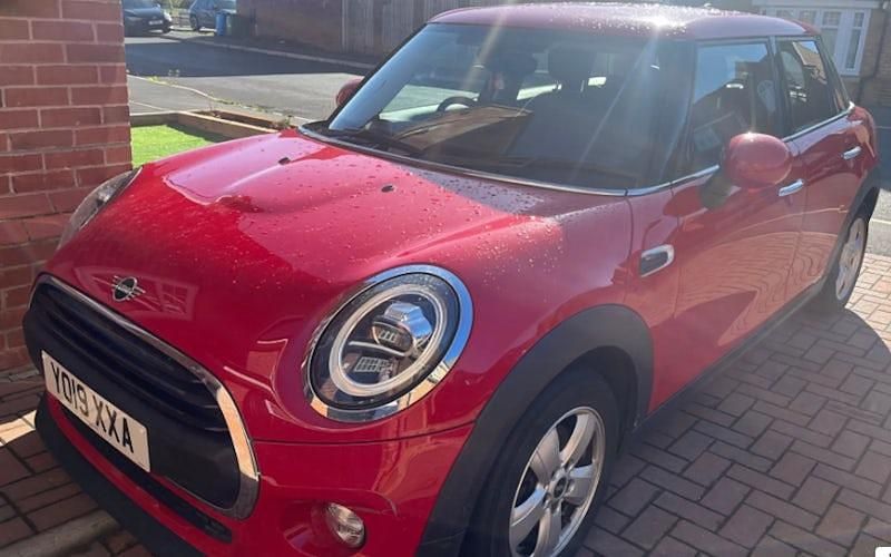 Used 2021 Mini ONE Classic Hatchback | £11,999 (Fair price) - Image 1/1