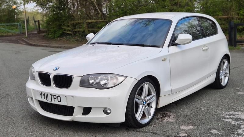 Used BMW 118 M Sport 2011 White Hatchback