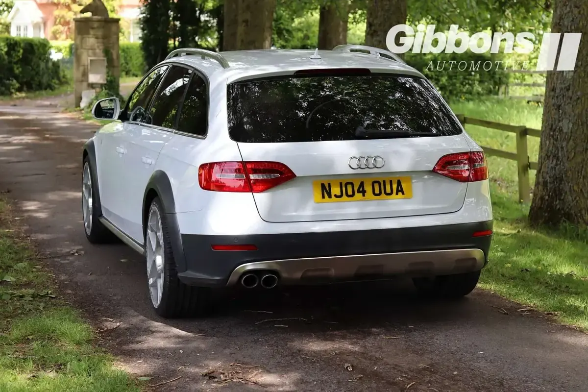 Used Audi A4 Allroad Sport 2015 White Estate