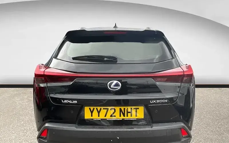 Used Lexus UX 300e 150 kW (204 HP) 2022 SUV
