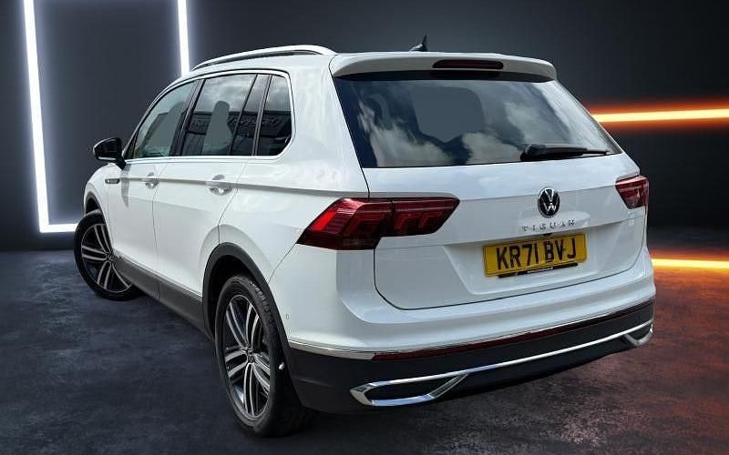 Begagnad VW Tiguan Elegance 150 HK (110 kW) 2023 SUV