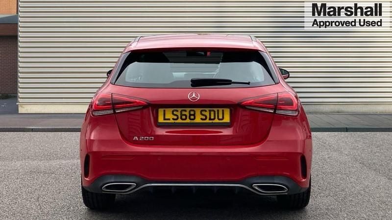 Usado Mercedes A200 Executive 163 HP (119 kW) 2018 Vermelho