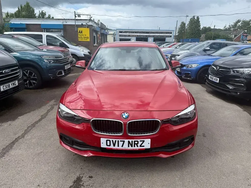 Used BMW 316 Impressive 116 HP (85 kW) 2017 Red Sedan