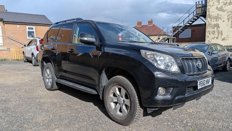 Used Toyota Land Cruiser 173 HP (127 kW) 2010 Black SUV