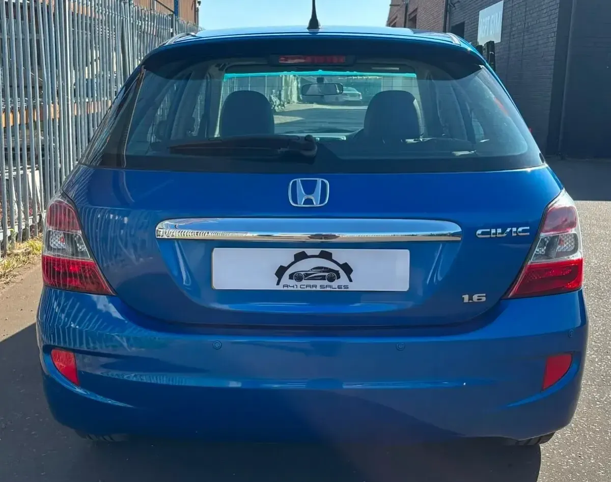 Used Honda Civic Executive 110 HP (80 kW) 2004 Blue Hatchback
