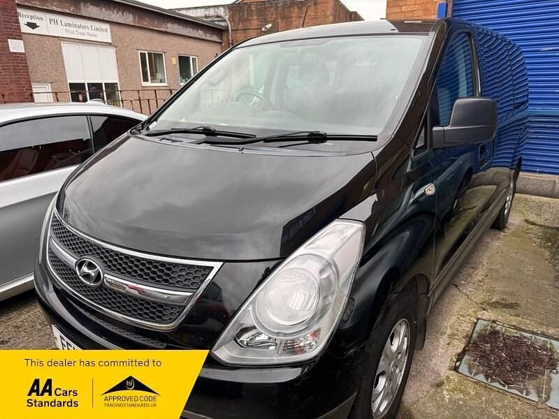 Black Used 2011 Hyundai I800 Style MPV | £5,995 (Super price) - Image 1/4