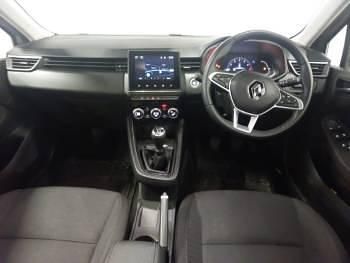 Begagnad Renault Clio V Evolution 90 HK (66 kW) 2023 Silver Halvkombi