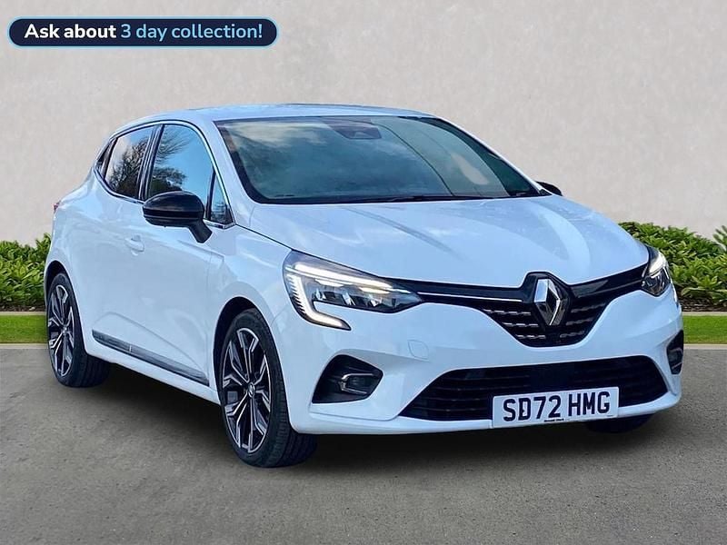 White Used 2022 Renault Clio V Techno Hatchback | £15,999 (Fair price) - Image 1/1