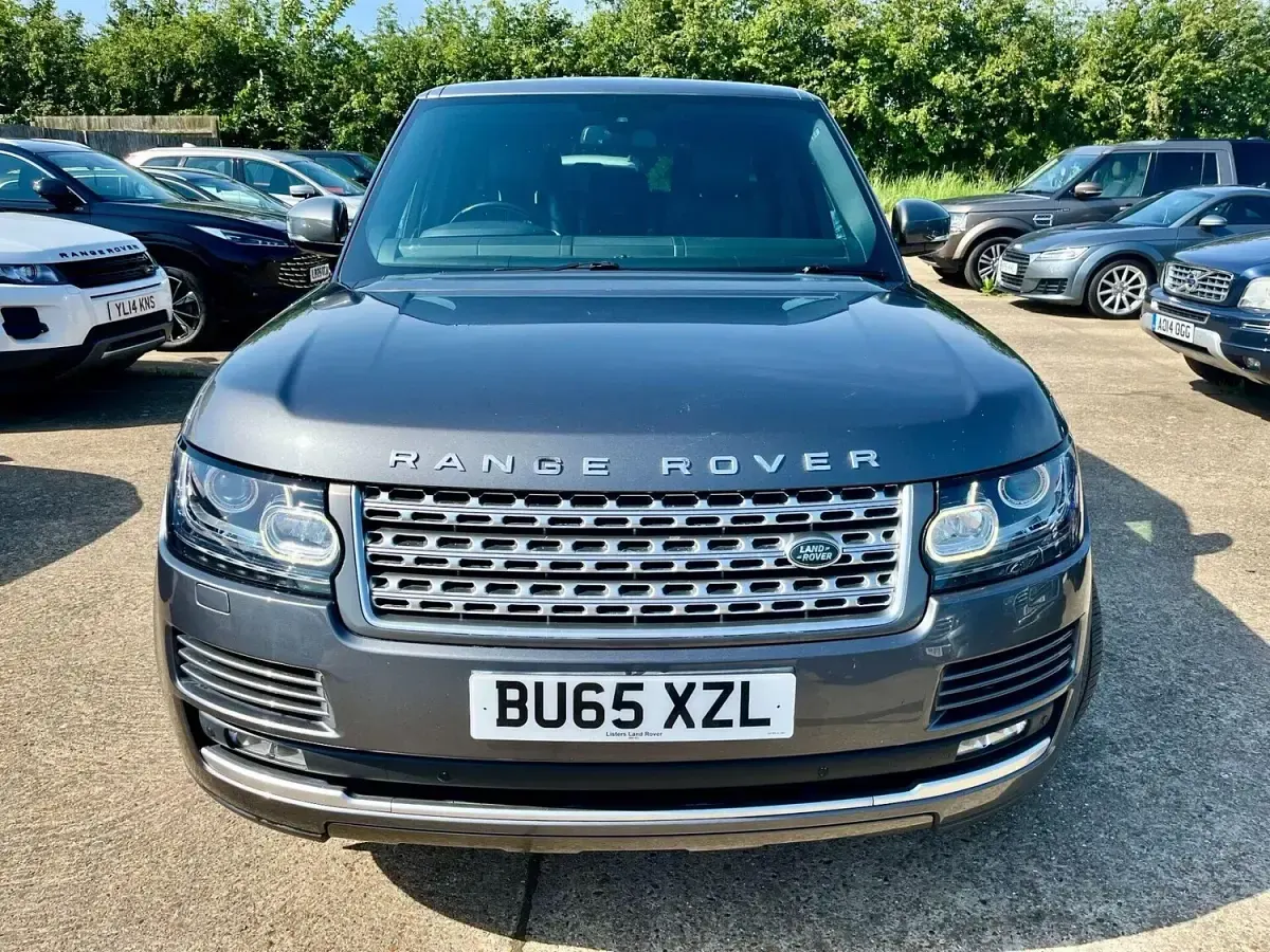 Used Land Rover Range Rover Vogue 306 HP (225 kW) 2016 Grey SUV