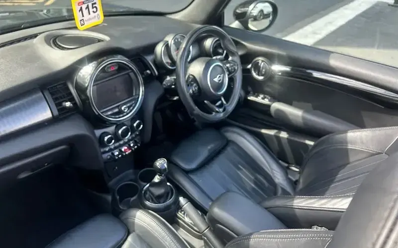 Used Mini Cooper Cabriolet Exclusive 136 HP (100 kW) 2019 Black Cabriolet