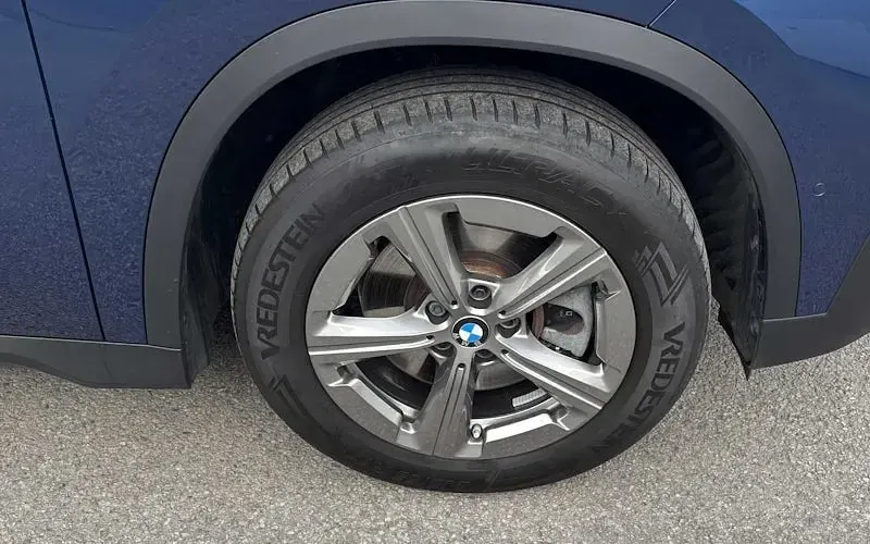 Used BMW X1 Sport Line 170 HP (125 kW) 2024 Blue SUV