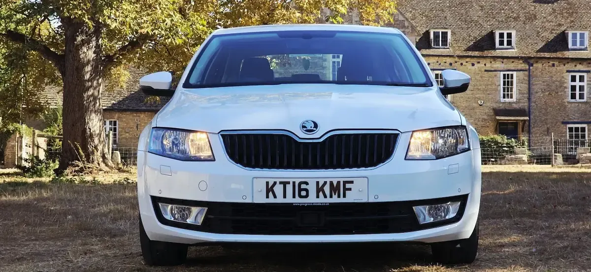 Used Skoda Octavia SE L 150 HP (110 kW) 2016 White Estate