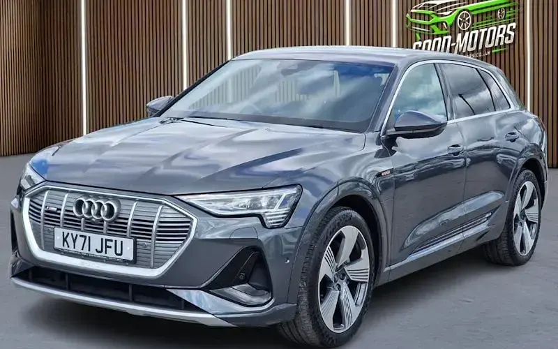 Używany Audi e-tron S-Line 300 kW (408 KM) 2021 SUV
