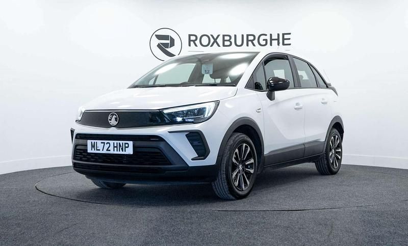 Used Vauxhall Crossland Design Edition 83 HP (61 kW) 2022 White SUV
