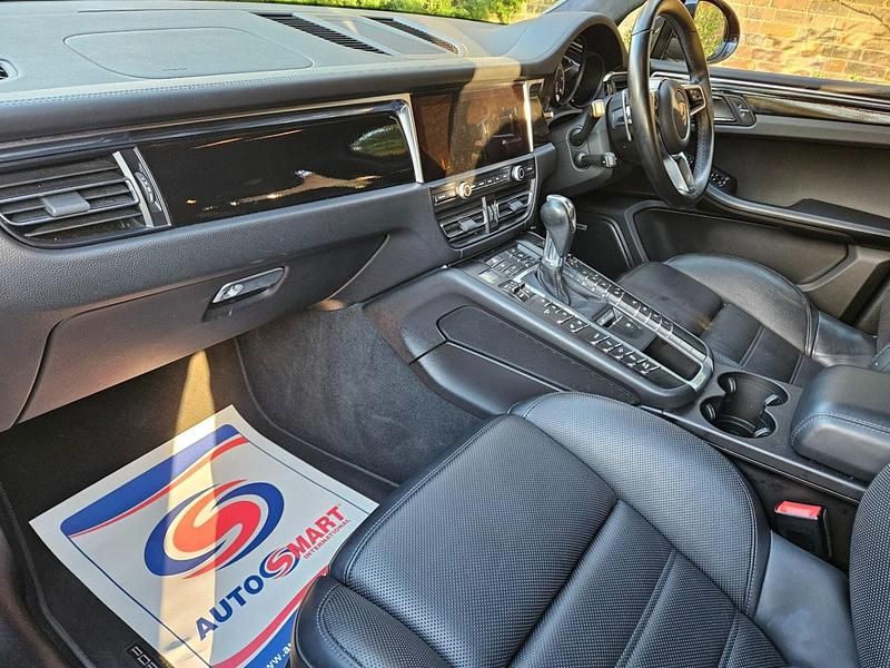 Used Porsche Macan Turbo 2019 Black SUV