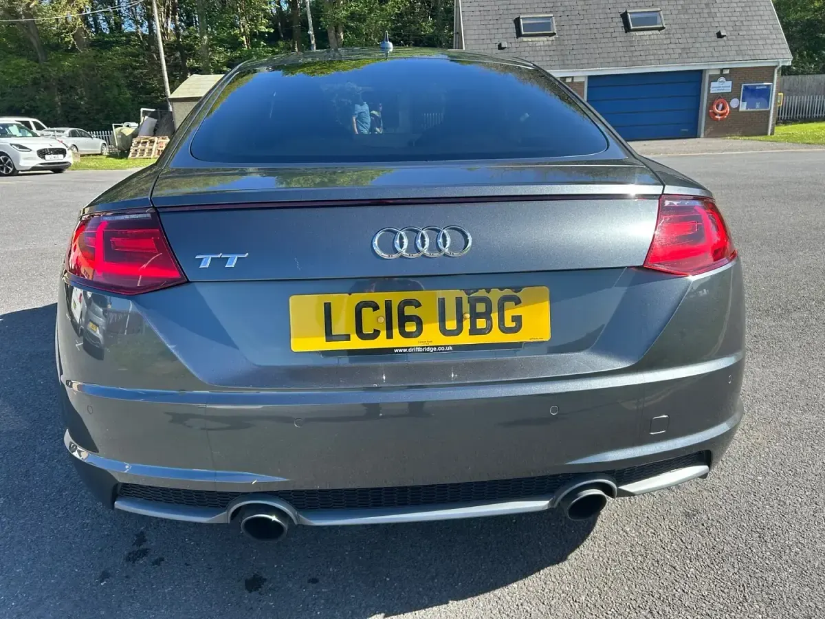 Used Audi TT S-Line 180 HP (132 kW) 2016 Grey Coupe
