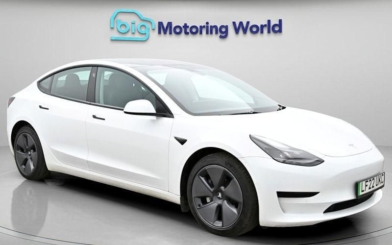 Used Tesla Model 3 Standard Range 180 kW (245 HP) 2021 White Sedan