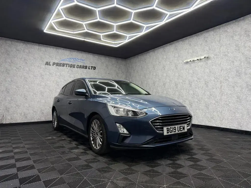 Used Ford Focus Titanium X 125 HP (91 kW) 2019 Blue Hatchback