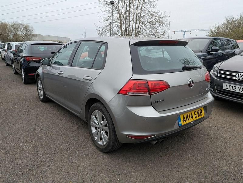 Begagnad VW Golf VII SE 2014 Silver Halvkombi