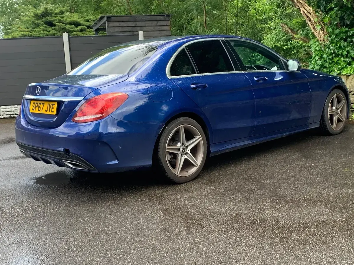 Used Mercedes C200 AMG line 2017 Blue Sedan