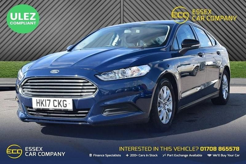 Begagnad Ford Mondeo Style 120 HK (88 kW) 2017 Blå Halvkombi