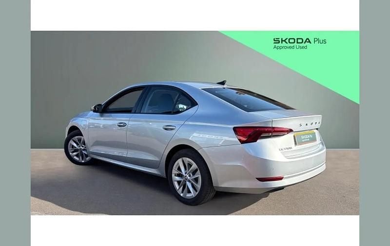 Used Skoda Octavia SE Technology 200 HP (147 kW) 2024 Silver Hatchback