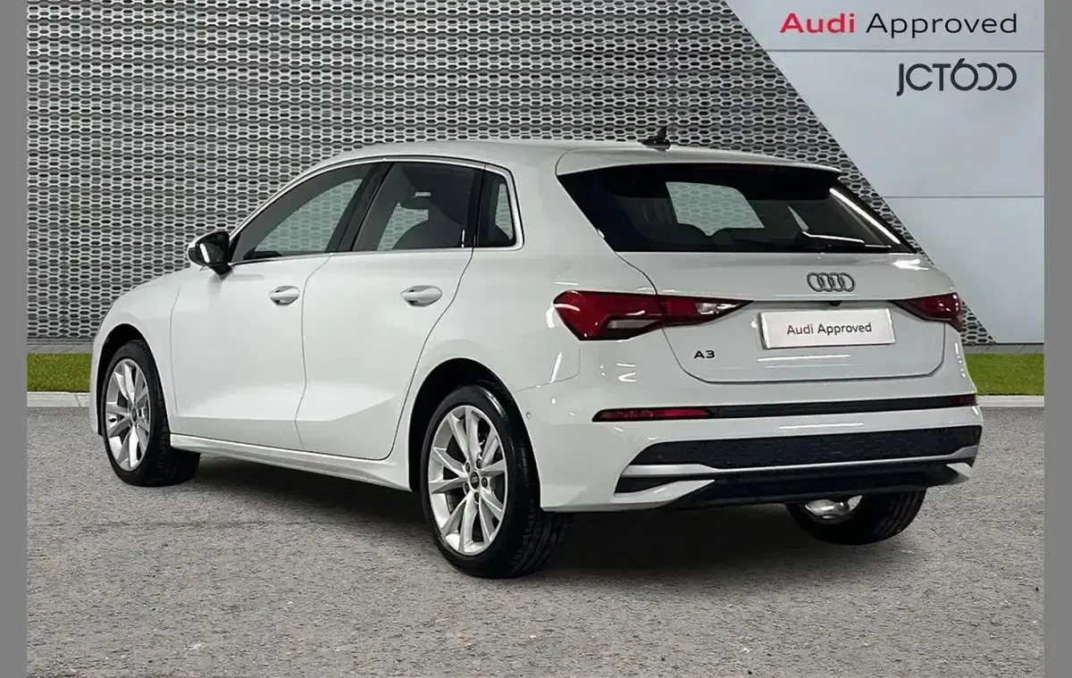 Used Audi A3 Sport 113 HP (83 kW) 2025 White Hatchback