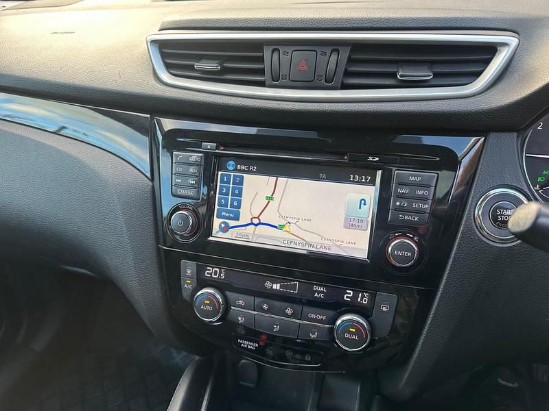 Used Nissan Qashqai N-TEC 110 HP (80 kW) 2016 Grey SUV