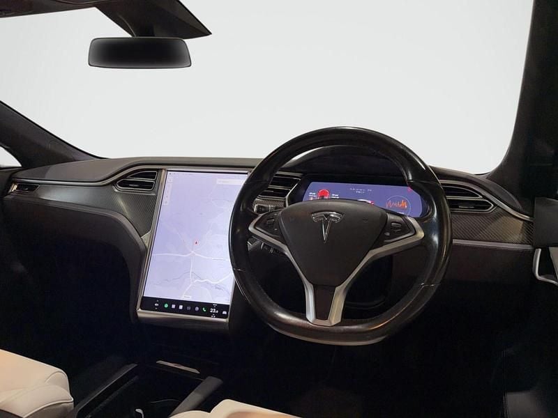 Used Tesla Model S 241 kW (328 HP) 2018 Red Hatchback