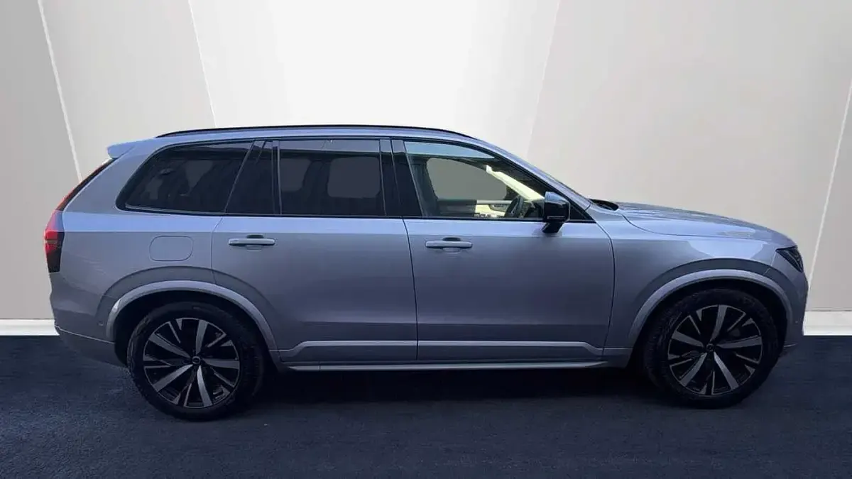 Used Volvo XC90 Plus 455 HP (334 kW) 2025 Silver SUV