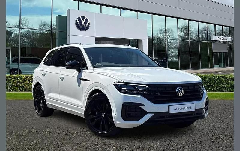 White Used 2023 VW Touareg Black Edition SUV | £46,956 (Fair price) - Image 1/4