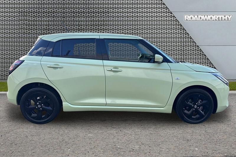 Used Suzuki Swift 82 HP (60 kW) 2025 Hatchback