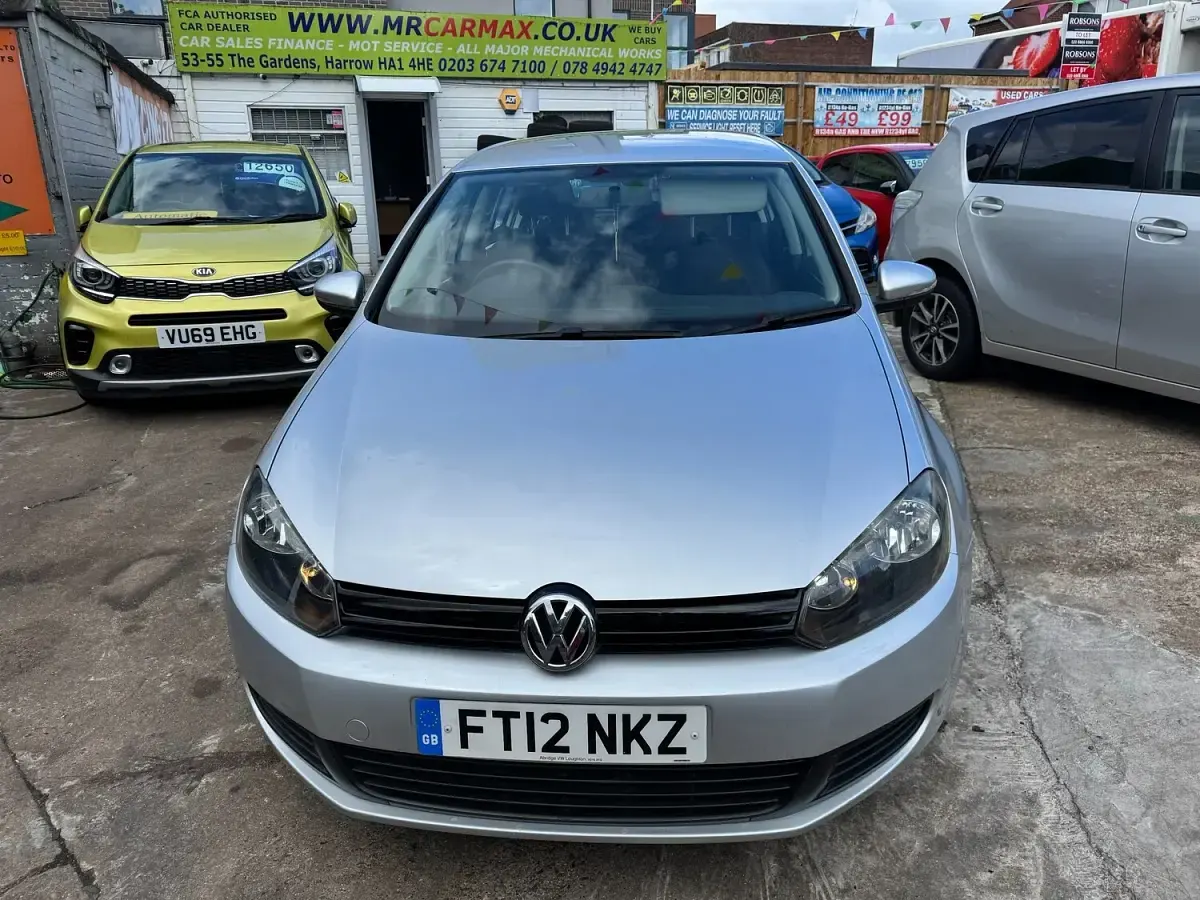 Used VW Golf VII S 122 HP (89 kW) 2012 Silver Hatchback