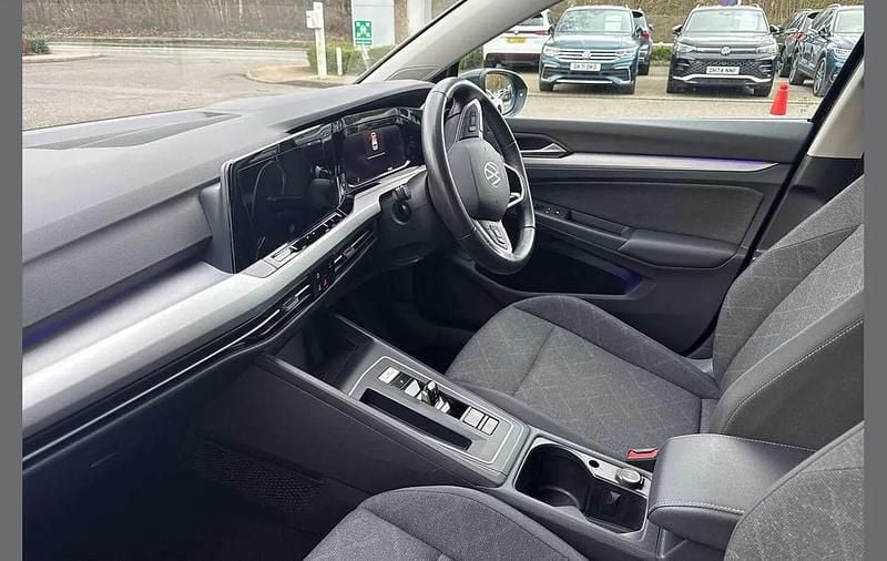 Used VW Golf VIII Life 147 HP (108 kW) 2024 Black Hatchback