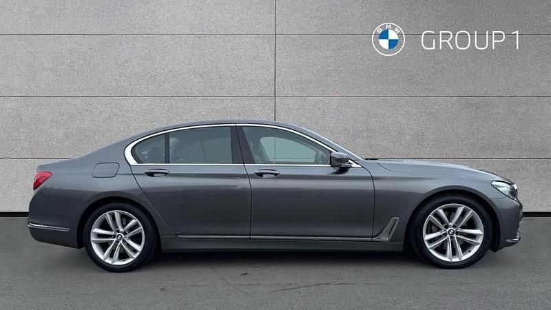 Used BMW 730 Comfort Edition 265 HP (194 kW) 2017 Grey Sedan