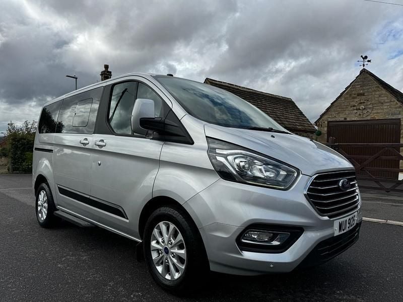 Used Ford Tourneo Custom Zetec 2018 Silver Van