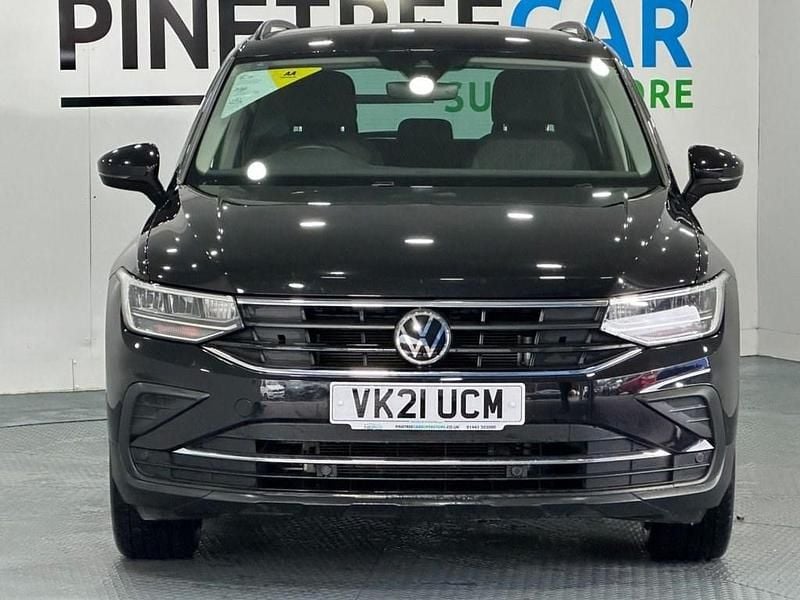Used VW Tiguan Life 150 HP (110 kW) 2021 Black SUV