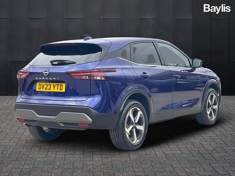 Blue Used 2022 Nissan Qashqai N-Connecta SUV | £17,799 (Fair price) - Image 1/2