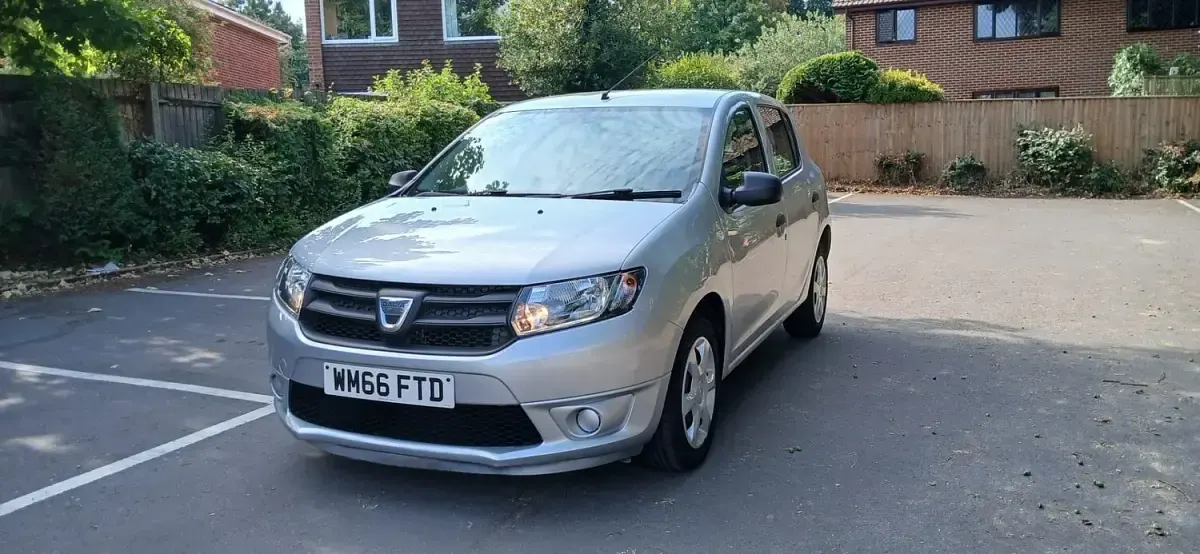 Used Dacia Sandero Ambiance 90 HP (66 kW) 2016 Silver Hatchback