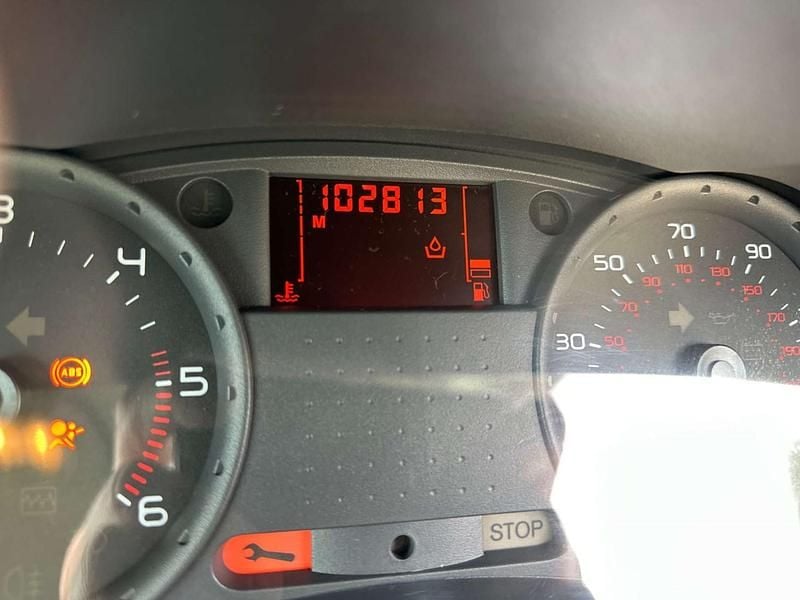 Used Renault Clio II Expression 68 HP (50 kW) 2006 Silver Hatchback