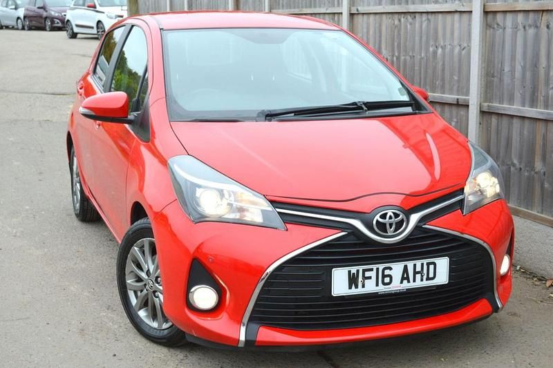Red Used 2016 Toyota Yaris Hatchback | £5,249 (Super price) - Image 1/4