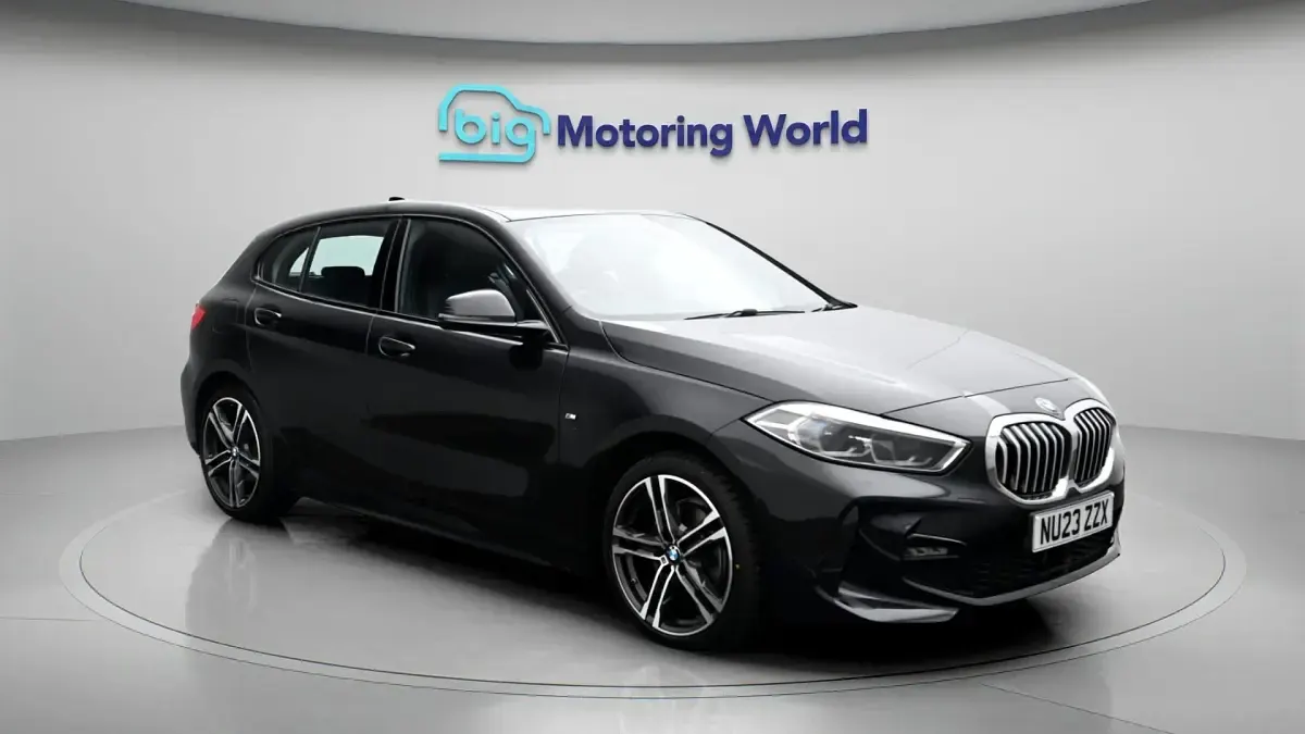 Usado BMW 118 M Sport 136 HP (100 kW) 2023 Citadino