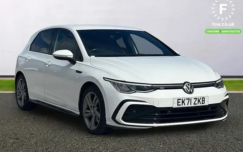 Used VW Golf VIII R-line 150 HP (110 kW) 2024 Hatchback