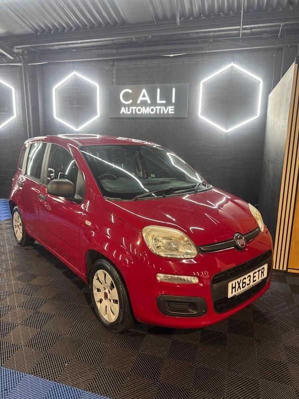 Red Used 2013 Fiat Panda Pop Hatchback | £1,995 (Fair price) - Image 1/4
