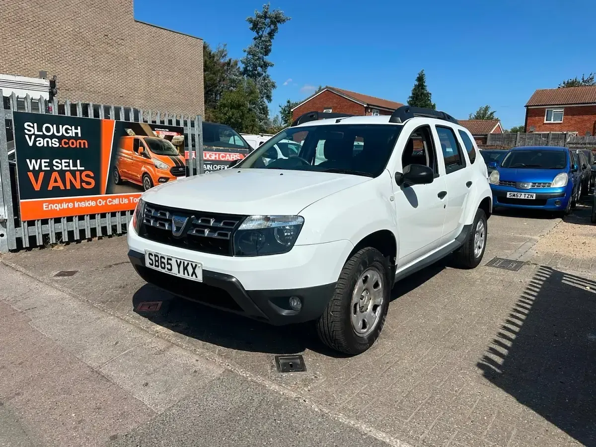 Used Dacia Duster Ambiance 2015 White SUV