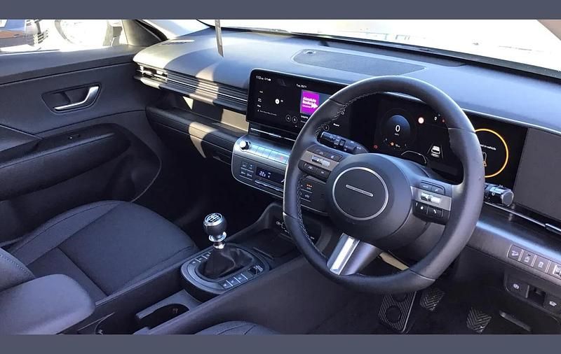 New Hyundai Kona Ultimate 101 HP (74 kW) 2025 Silver SUV