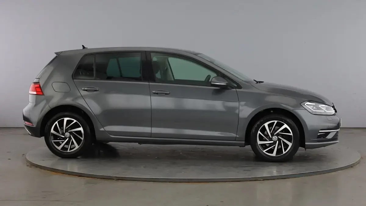 Used VW Golf VII Edition 115 HP (84 kW) 2021 Grey Hatchback