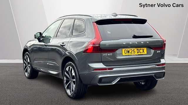 Used Volvo XC60 Plus 247 HP (181 kW) 2025 Green SUV