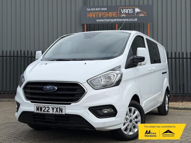 Used Ford Transit Custom Limited 130 HP (95 kW) 2022 White Van