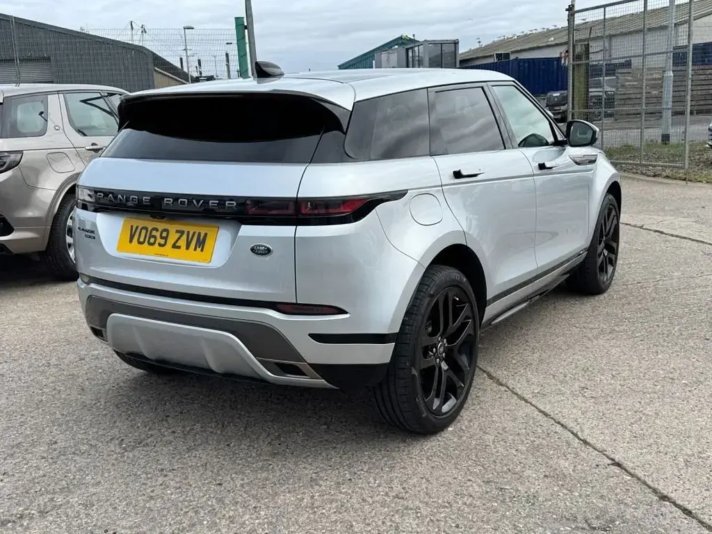 Used Land Rover Range Rover evoque R-Dynamic 240 HP (176 kW) 2019 Silver SUV